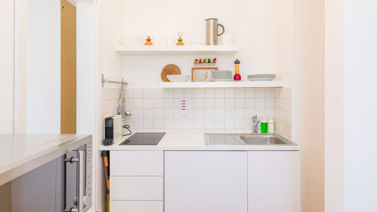 Old Town Apartment | Centrally located apartment by the sea