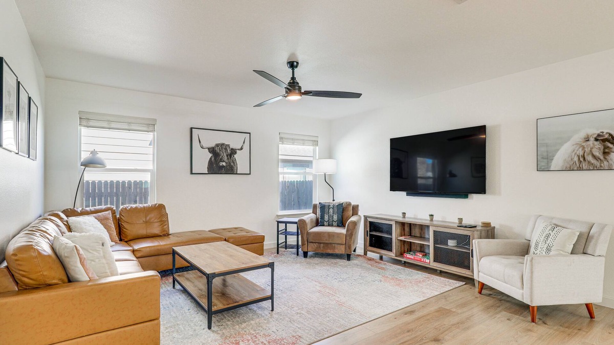 Austin House | Centrally Located Austin Home w/Private Patio!