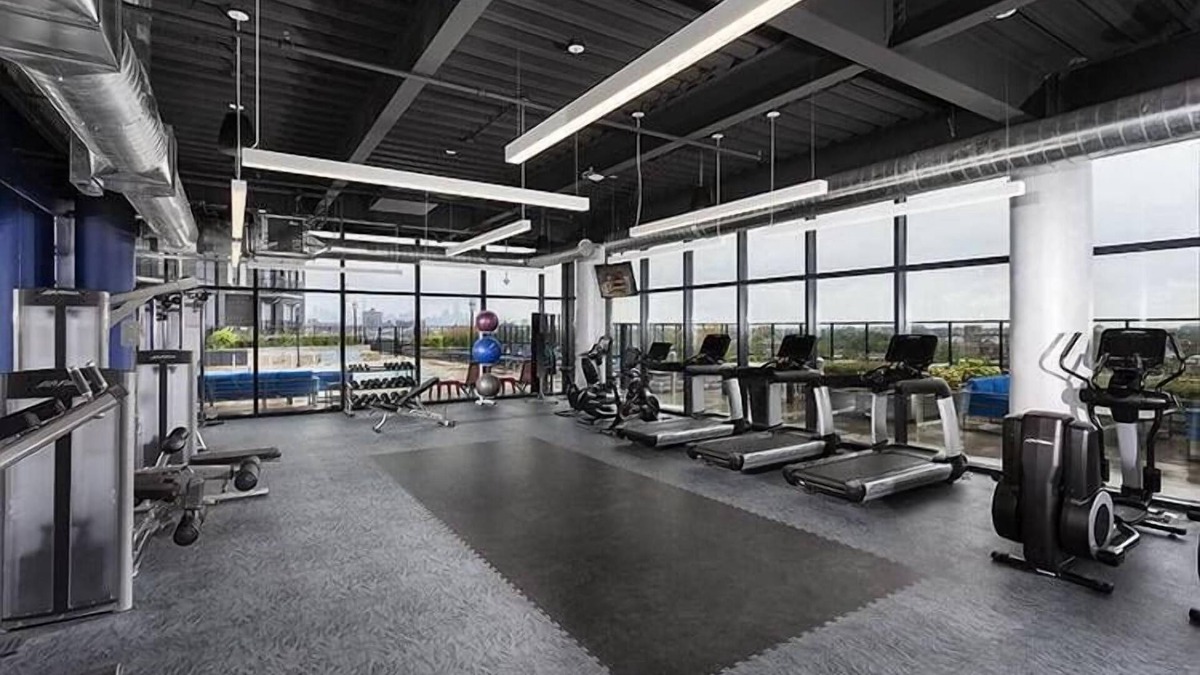 Gateway District Apartment | Centrally Located DT Luxury Apt at Skyline
