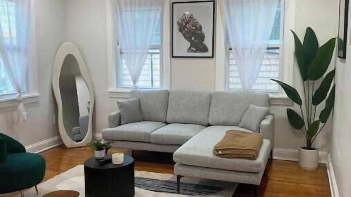 Carteret Apartment | Centrally Located: Easy NYC & NJ Access