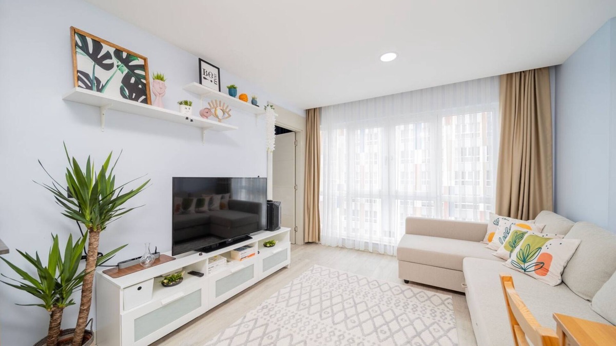 Kepez Apartment | Centrally Located Flat with Pool in Antalya