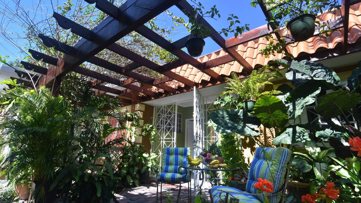 Molynes Gardens Apartment | Centrally Located Guest Apartments II