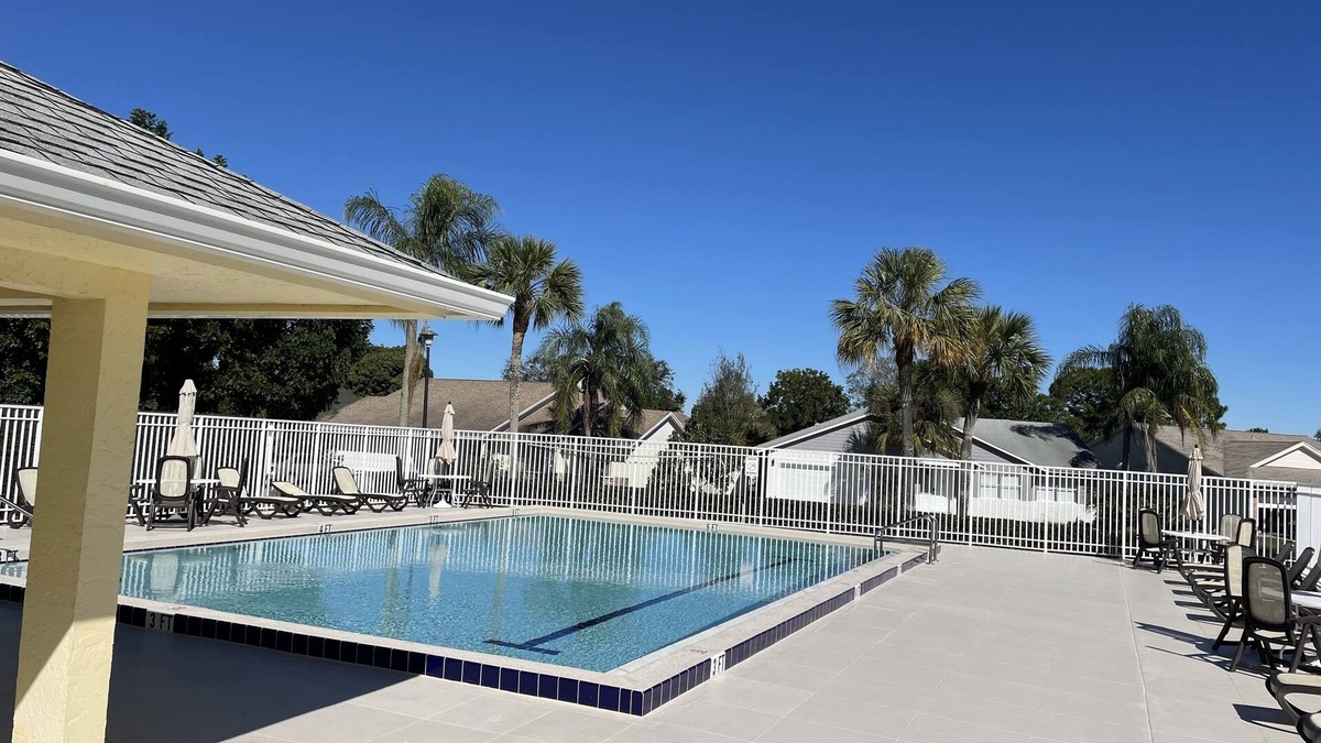 Indian Creek House | Centrally located home close to all Jupiter has to offer! PET FRIENDLY!