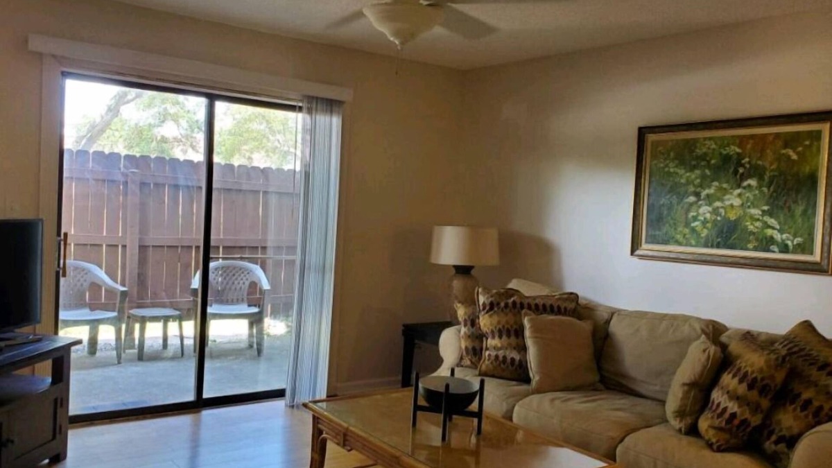 Northwest Pensacola Condo | Centrally located in Pensacola