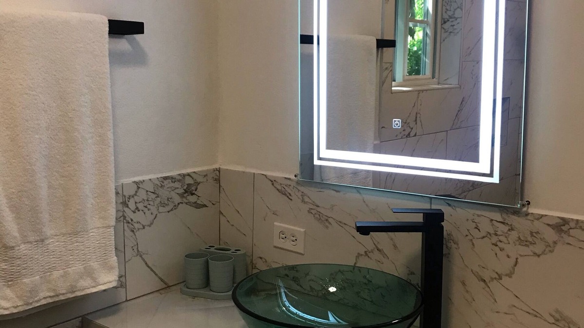 Port Antonio House | Centrally located room, in a house with free Wifi.