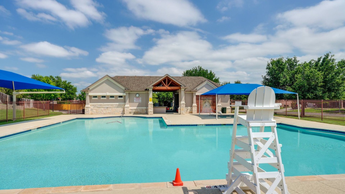 Kyle House | Centrally Located Kyle Home: Walk to Pool & Park!