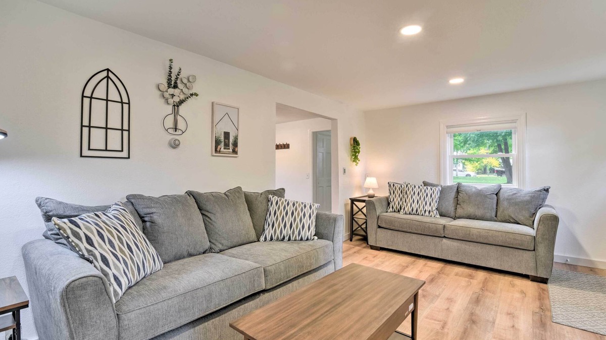 Mount Pleasant House | Centrally Located Mount Pleasant Retreat!