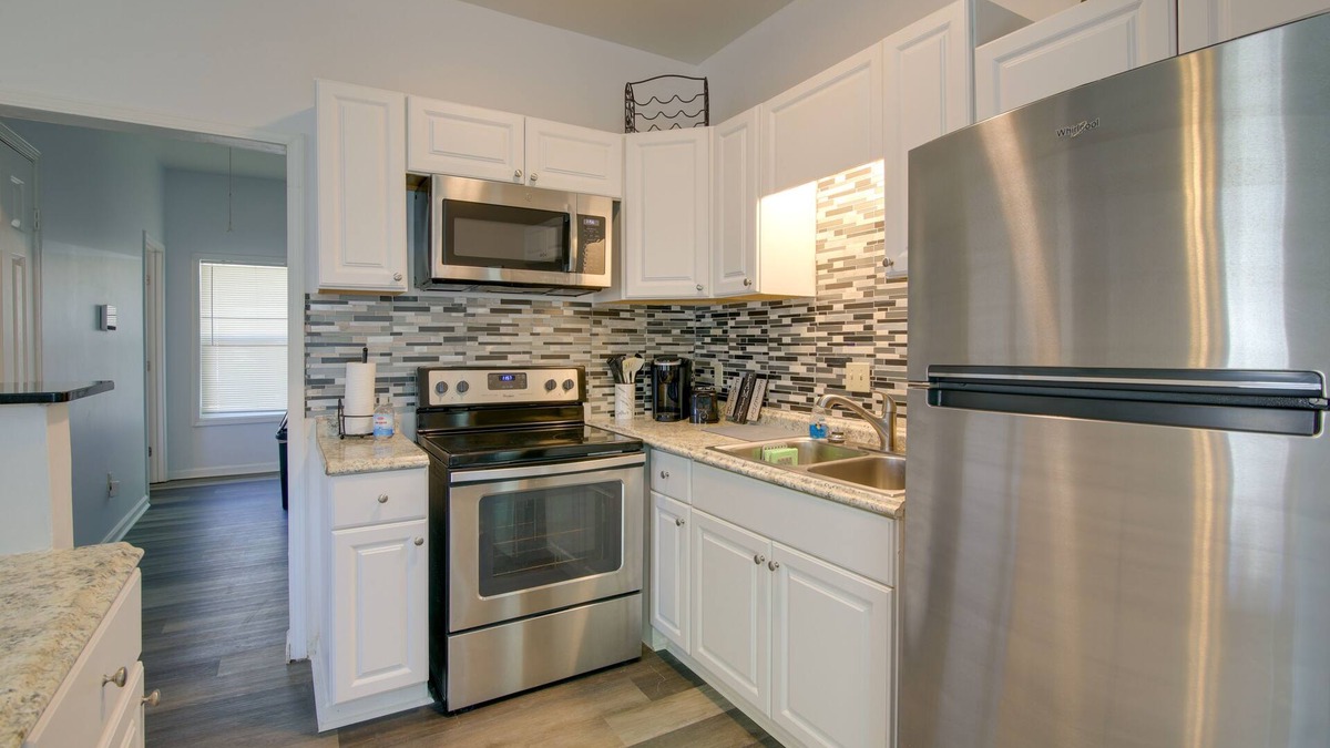Uptown Cottage | Centrally Located Memphis House: 2 Mi to Beale St!