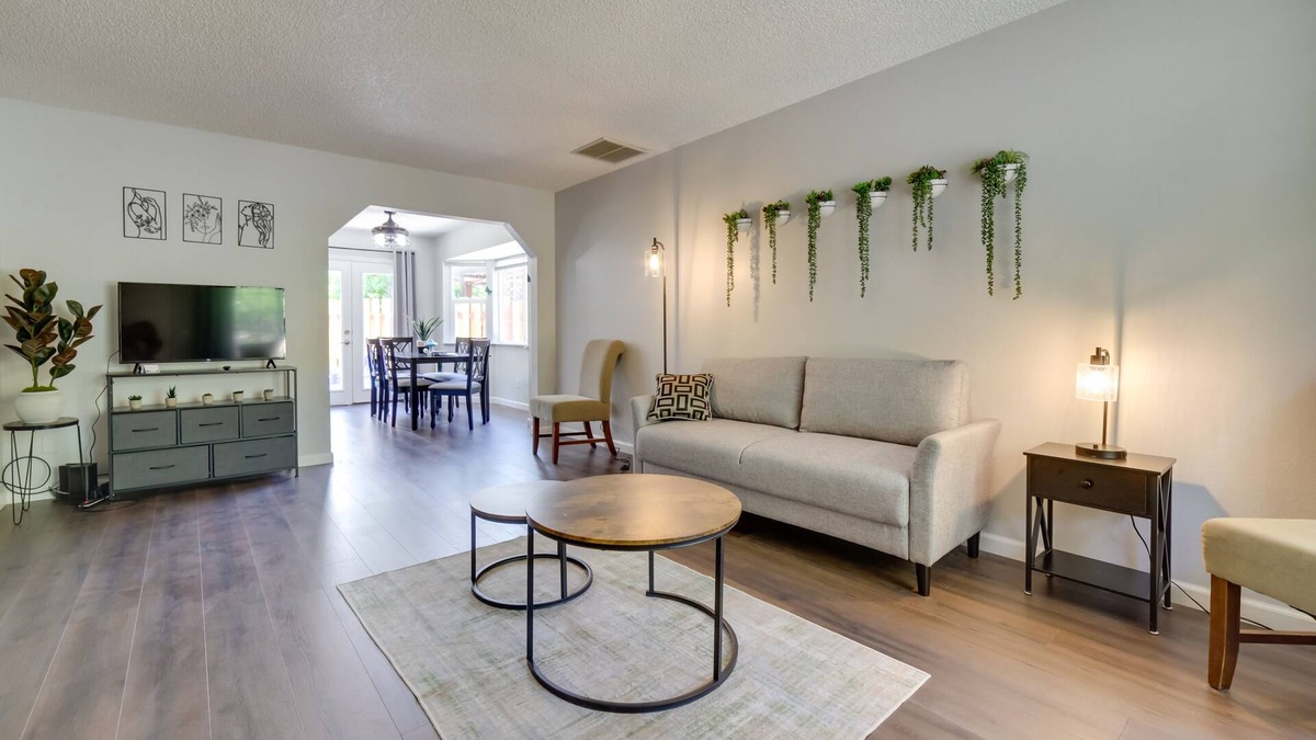 Mira Loma House | Centrally Located Reno Retreat w/Patio & Yard