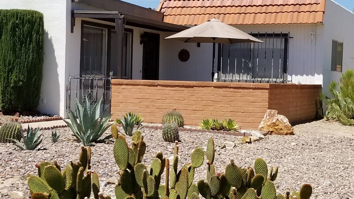 Casa Paloma II House | Centrally Located Desert Retreat