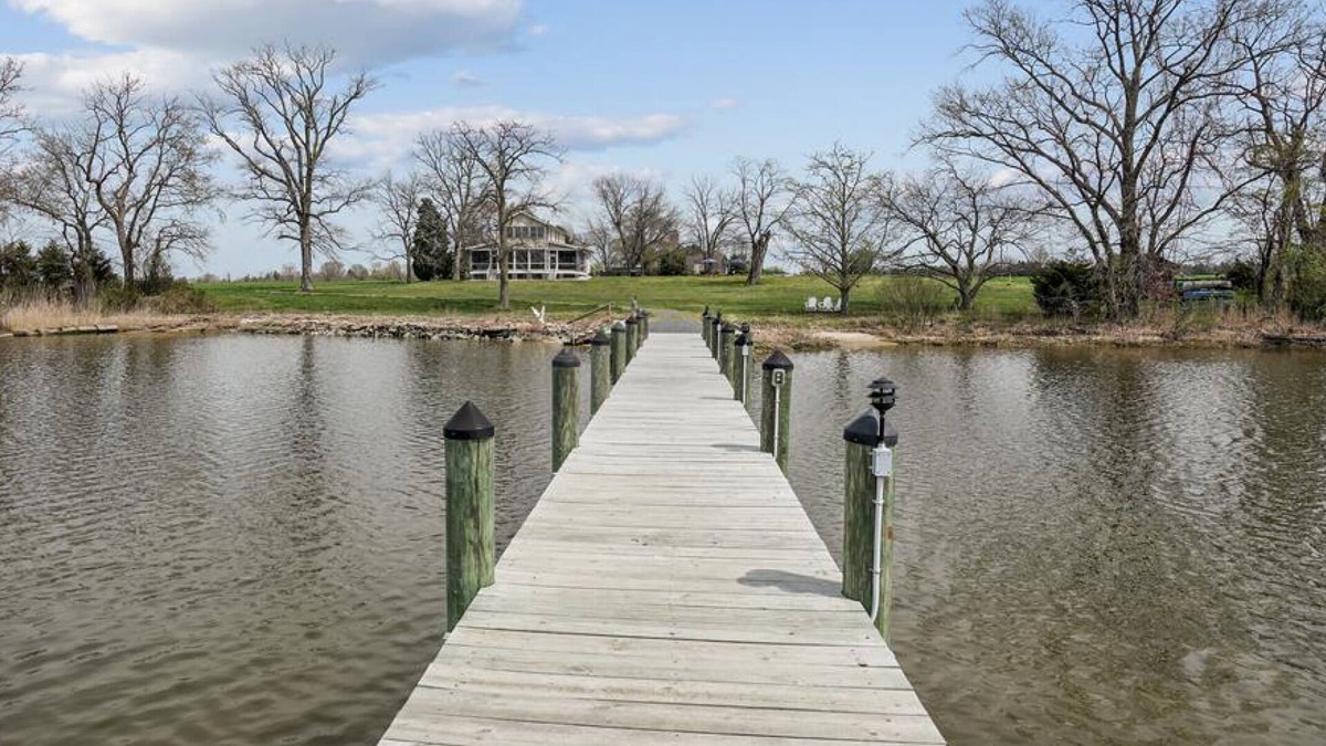 Centreville House | Centreville Waterfront Farm | 170 Acres | Pool | Private Dock | Private Beach |