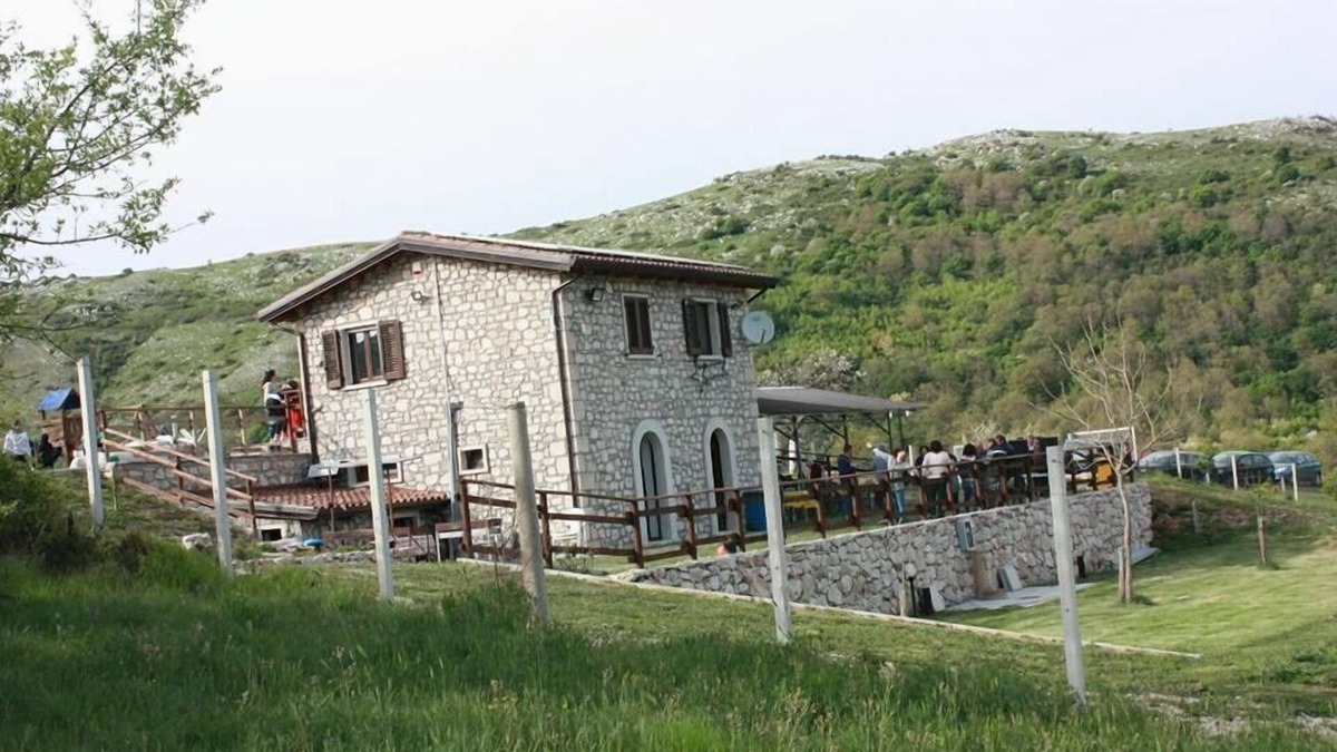 Cerreto Sannita RV Rental | Centro-Ippico La Lente Cavalieri