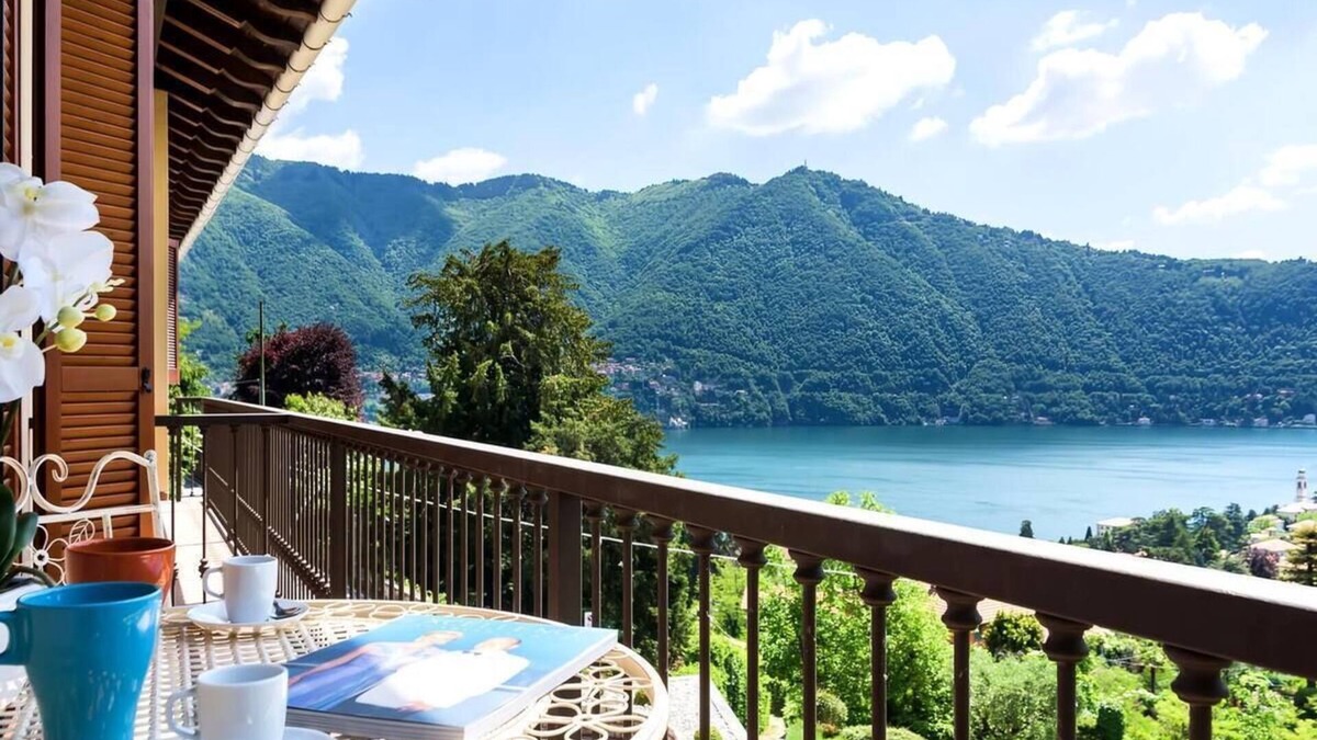 Cernobbio Apartment | Cernobbio Lake View - One Bedroom Apartment, Sleeps 4