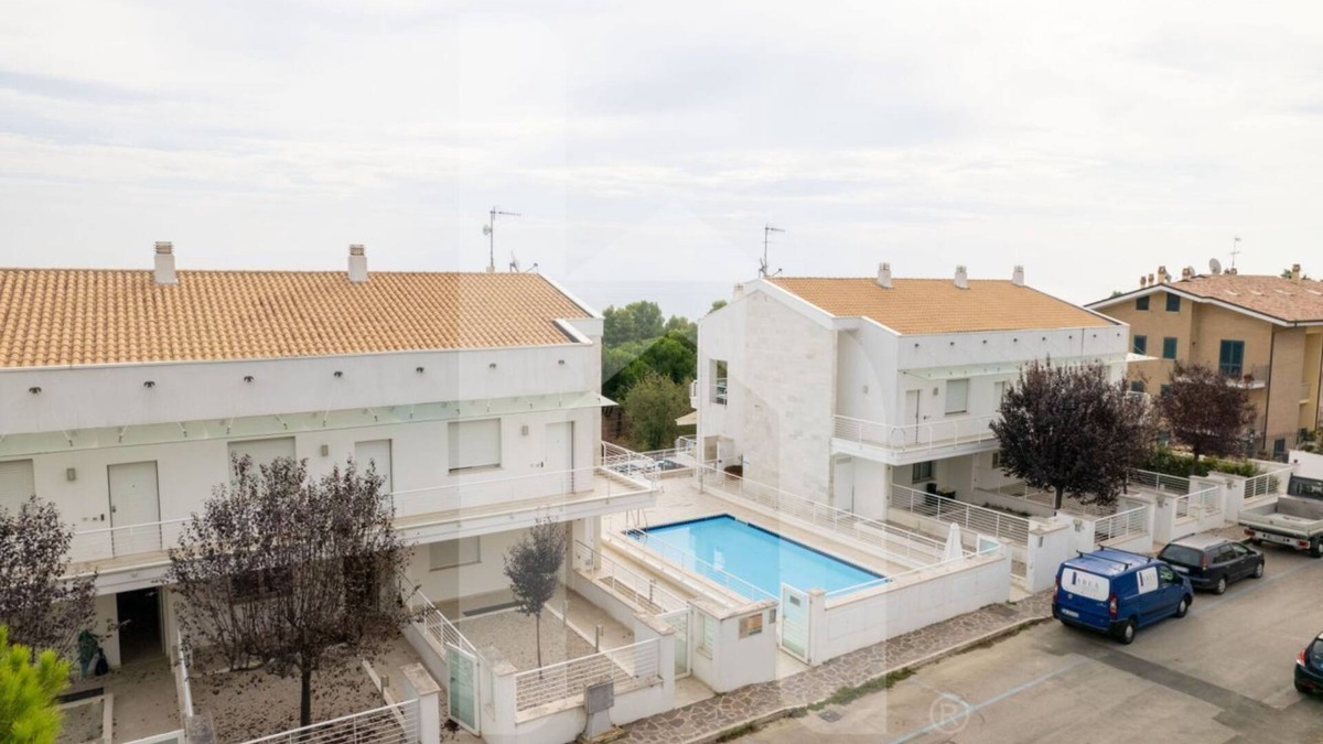 Foggetta Apartment | Cerrano Park A02 - Zefiro - Apartament with garden and terrace with Seaview