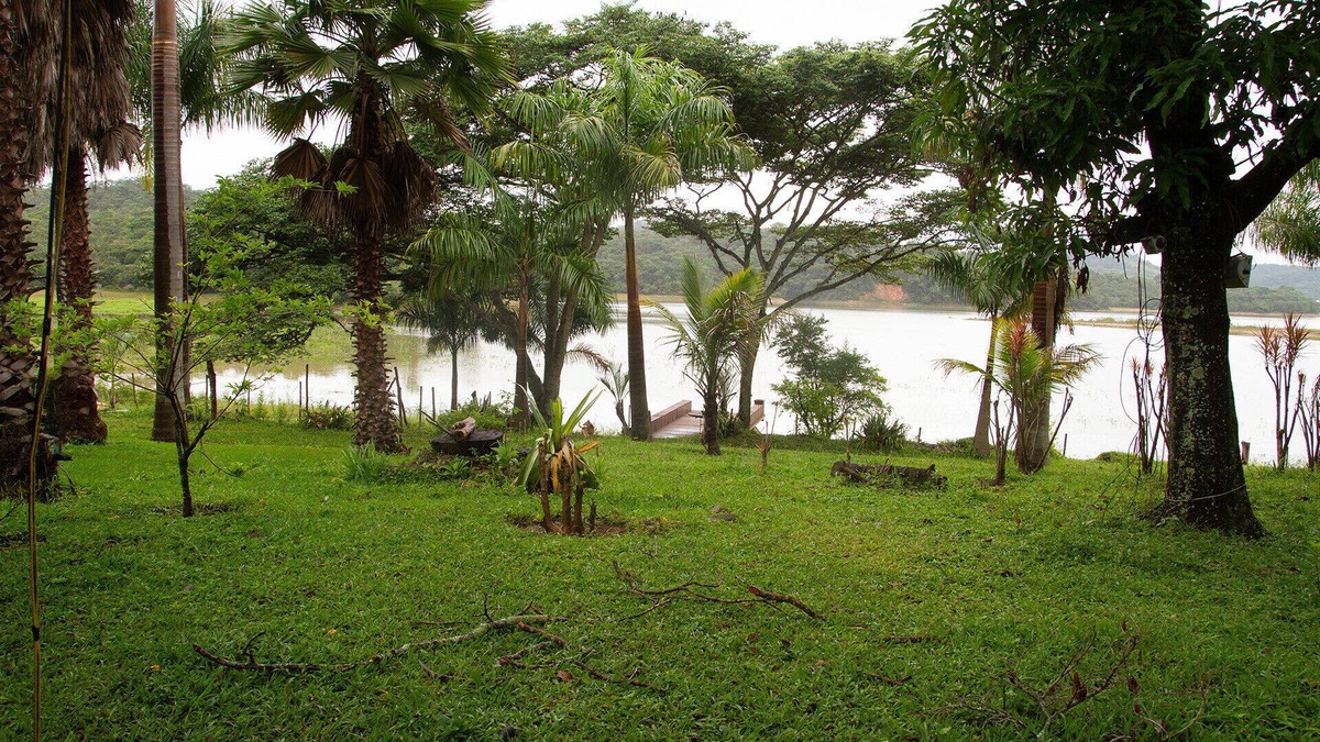 Betim House | Chácara com Wi-Fi de frente à lagoa em Betim/MG