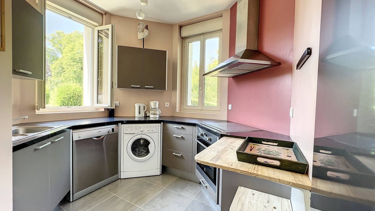 Saint-Fargeau-Ponthierry Apartment | Château : Appartement en Rez-de-jardin
