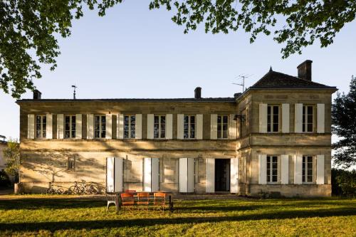 Saint-Emilion House | Château au cœur du domaine viticole