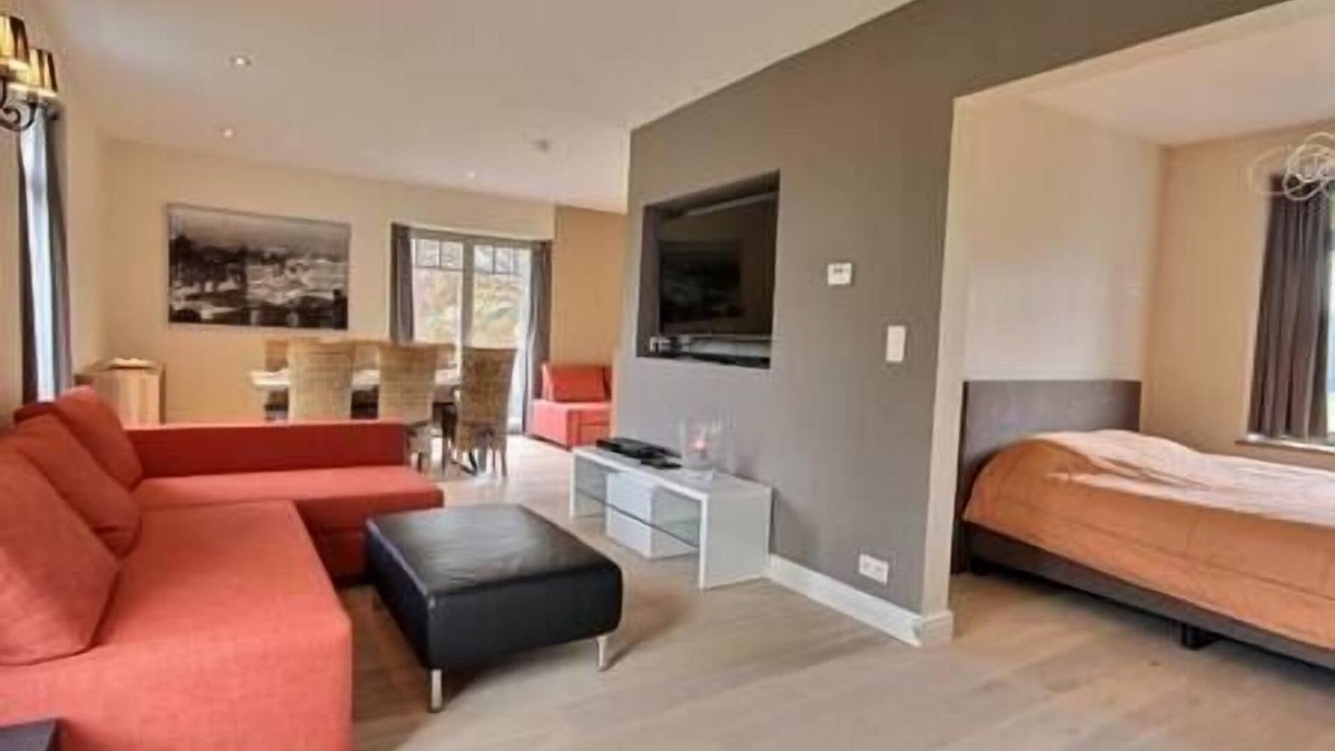 Liege Apartment | Château Bernalemont - 1 bedroom
