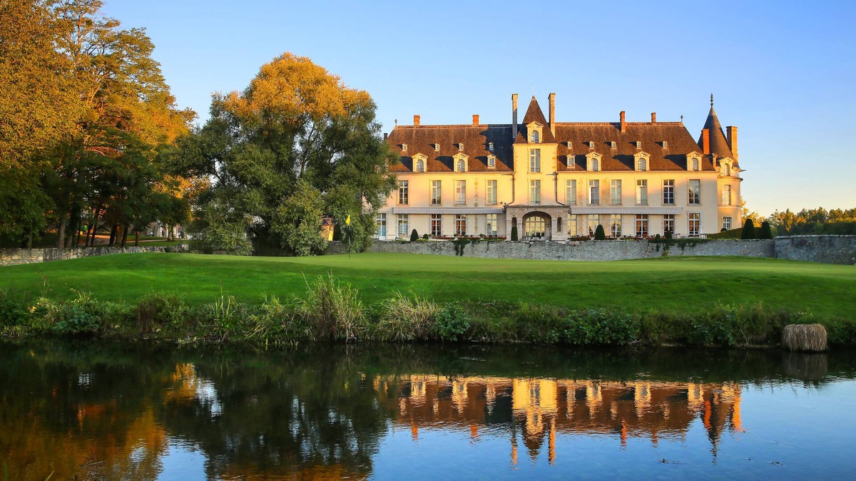 Augerville-la-Riviere Hotel | Château d'Augerville Golf & Spa Resort 5*