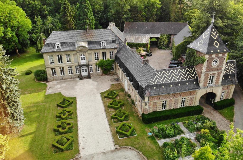 Jenlain Bed & Breakfast | Château d'en haut