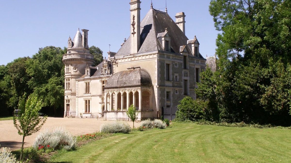 Saint-Cyr-en-Talmondais Other | Château de la Court d'Aron