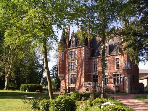 Saint-Remy-de-Chargnat Bed & Breakfast | Château de la Vernède, la Grande Vernède