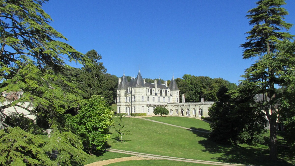 Thure Other | Château de la Barbelinière + swimming pool