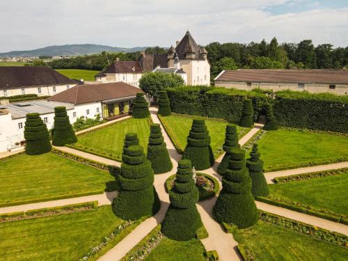 Saint-Jean-d'Ardieres Hotel | Château de Pizay