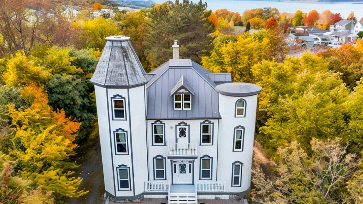 Desjardins Other | Château De Valvak | Unique & Magical | Spa & BBQ |