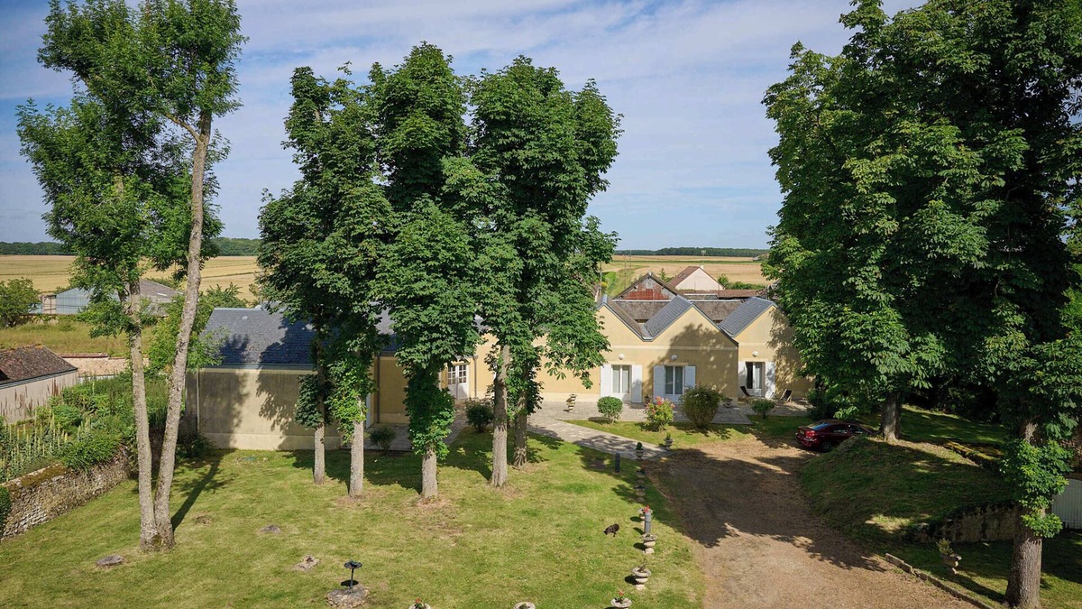 Bonneval Hotel | Château Du Bois Guibert