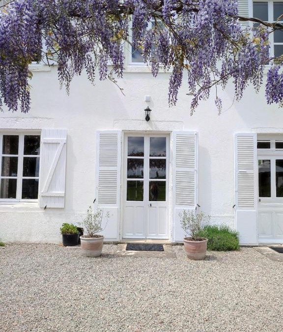 Roussillon-en-Morvan Villa | Château du Pommoy