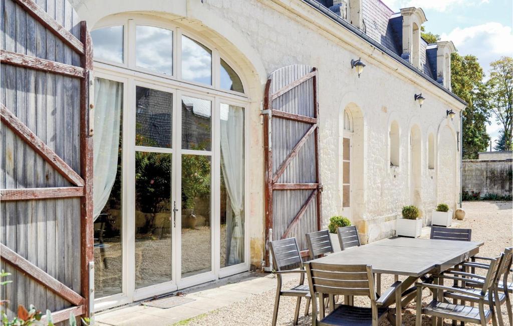 Riviere House | Château Du Rivière