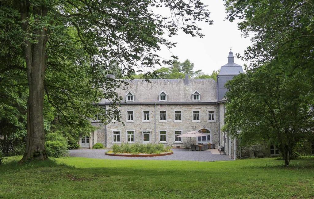 Our House | Château-ferme des Abys
