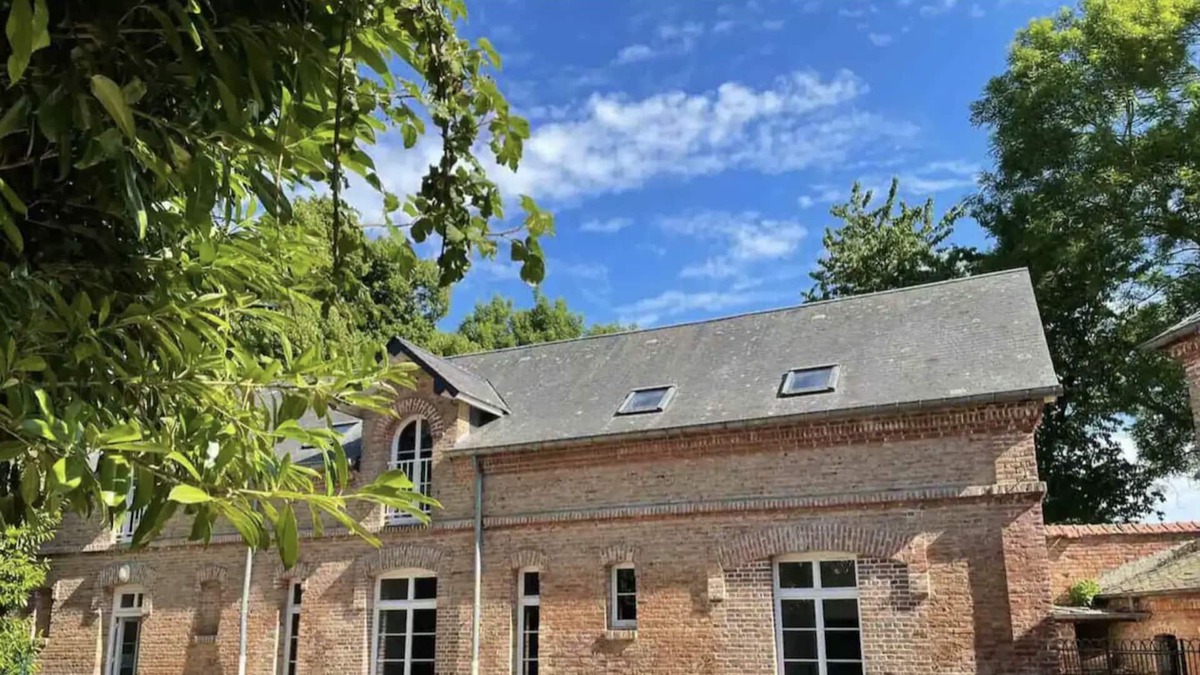 Quesnoy-le-Montant House | Château Le Bas Bleu, guest houses for 20 people
