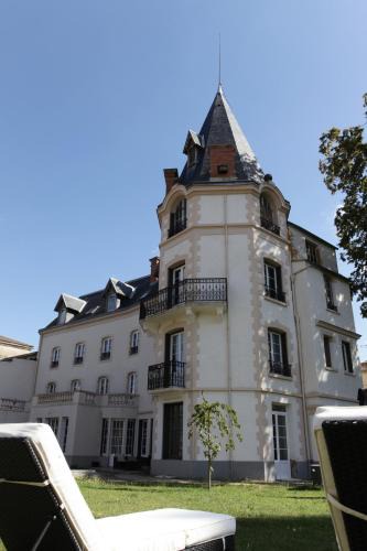 Saint-Cirgues-sur-Couze Bed & Breakfast | Château Les 4 Saisons