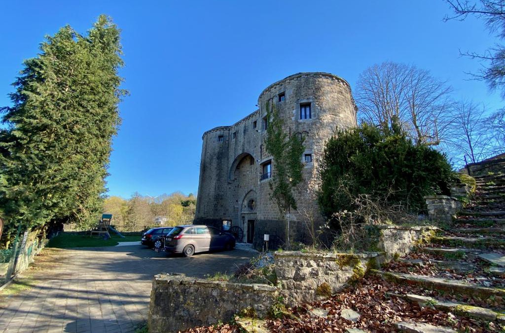 Barbencon Apartment | Châtelet de Barbençon
