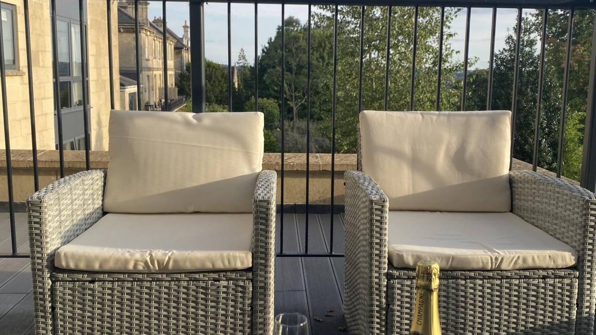 Bath Apartment | CH Apt 7 2bed in Bath