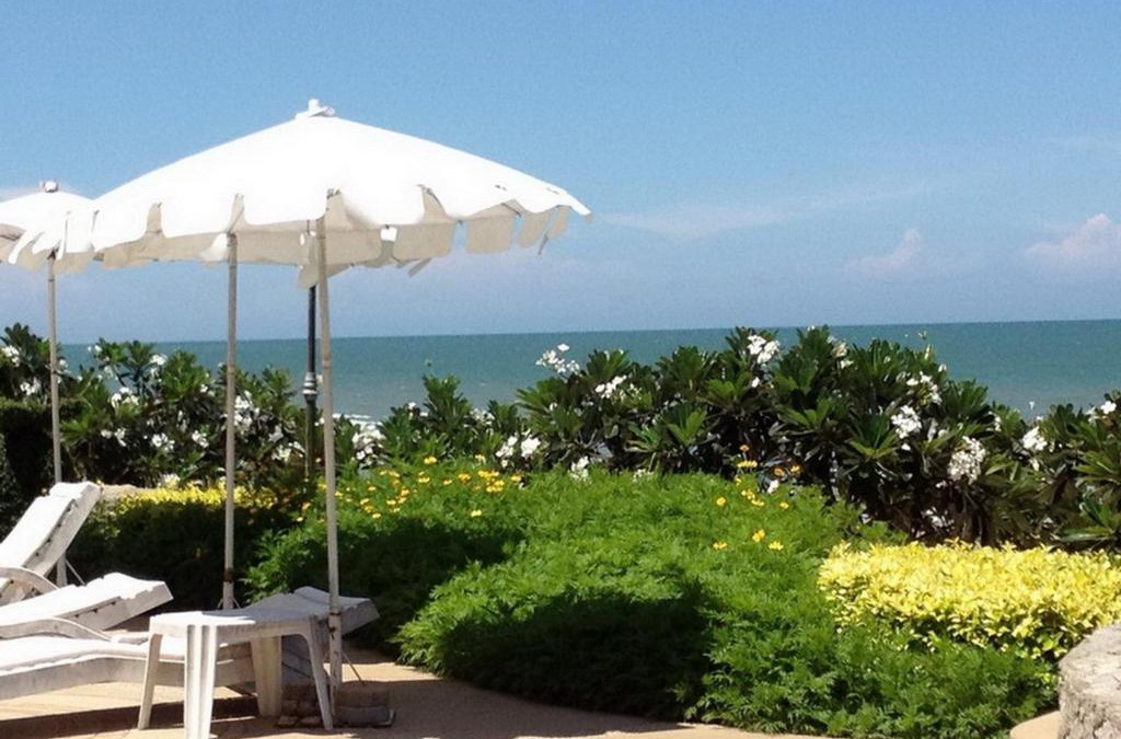 Cha-am Apartment | Cha-Am Beach Club