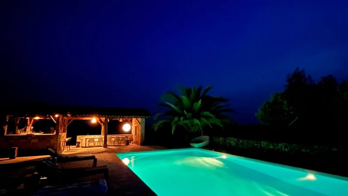 Labarrere House | Charming gite in the heart of the Cotes de Gascogne vineyards