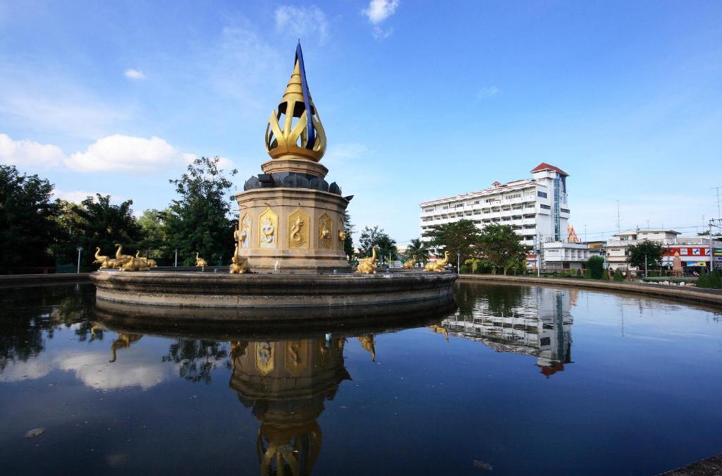 Kamphaeng Phet Hotel | Chakungrao Riverview Hotel