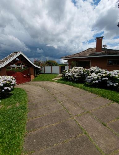 Recanto Araucaria Ski Chalet | Chalé Alto do Atalaia- Pet Friendly