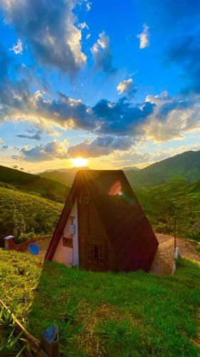 Delfim Moreira Ski Chalet | Chalé Cachoeira do Túnel- Linda vista da Serra da Mantiqueira