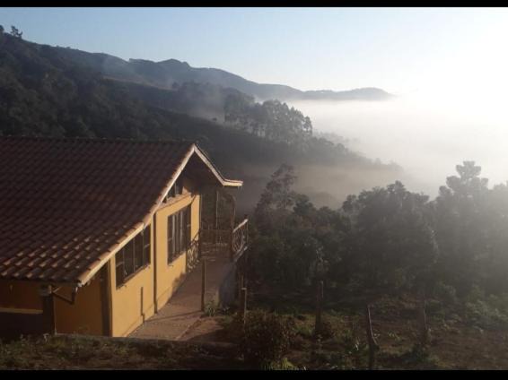 Aiuruoca House | Chalé Sabiá