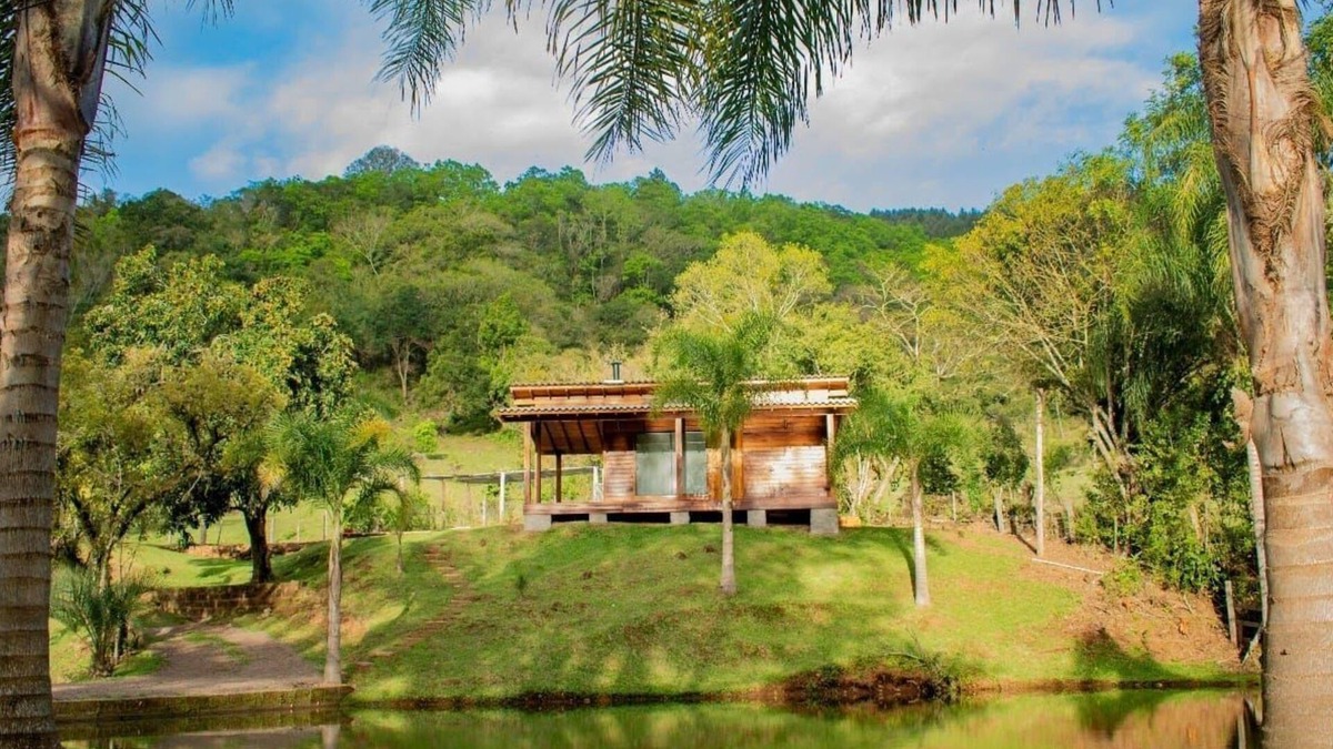 Taquara Ski Chalet | Chale com Linda Vista Para o Riacho