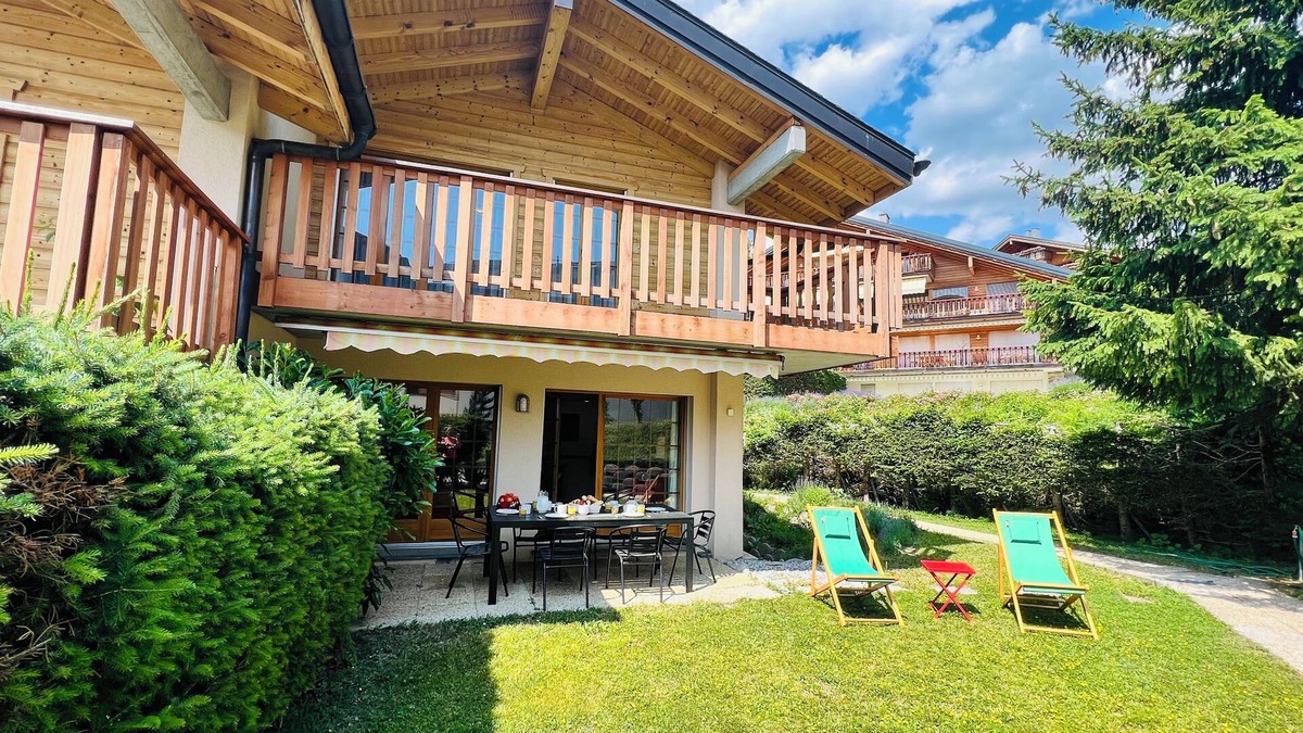 Lens Ski Chalet | Chalet à la Montagne