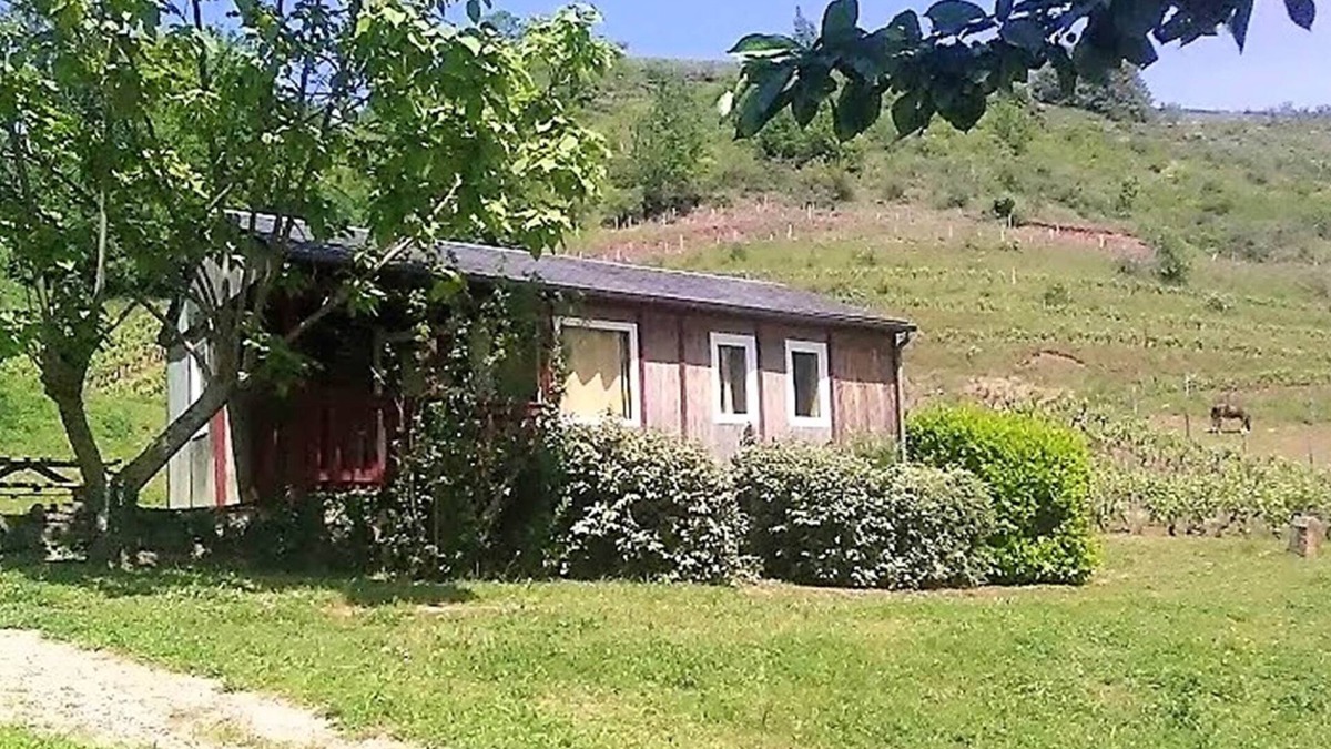 Clairvaux-d'Aveyron Ski Chalet | Chalet Étang du Diable