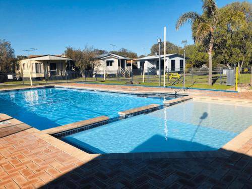 Busselton Ski Chalet | Chalet ∙ 1 bedroom ∙ 5 guests