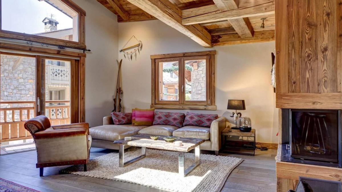 Le Praz Ski Chalet | Chalet, 200m from ski slopes, balcony, fireplace or stove, tv, 150m², Courchevel