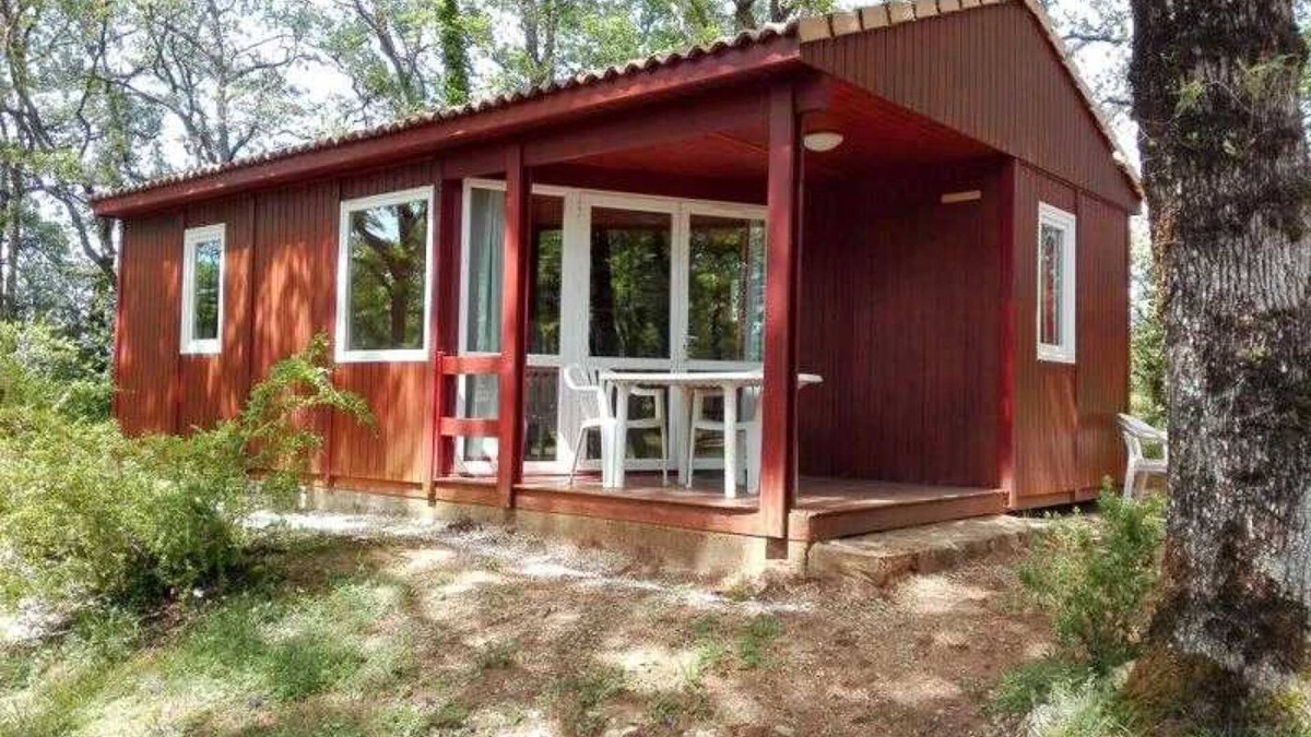 Saint-Cirq-Lapopie Ski Chalet | Chalet 3 étoiles - Piscine - efchcb