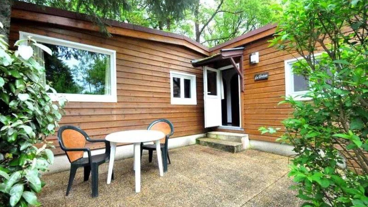 Reyrevignes Ski Chalet | Chalet 3 étoiles - Piscine - ccaideh